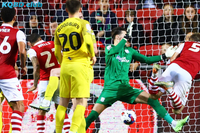 Đội hình dự kiến trước trận Stoke vs Bristol City Đội hình dự kiến trước trận Stoke vs Bristol City